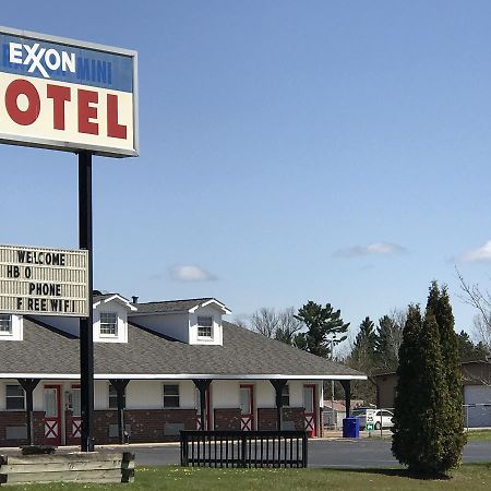 Exxon Quik Stop & Motel Wausaukee Kültér fotó