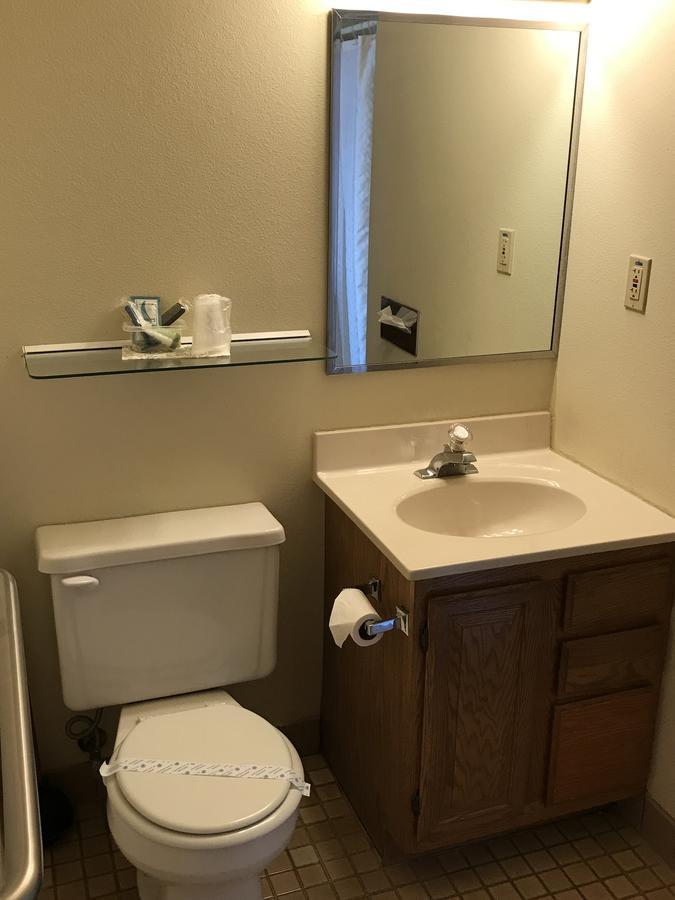 Exxon Quik Stop & Motel Wausaukee Kültér fotó
