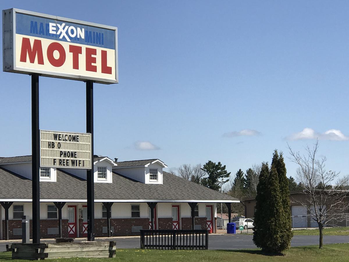 Exxon Quik Stop & Motel Wausaukee Kültér fotó