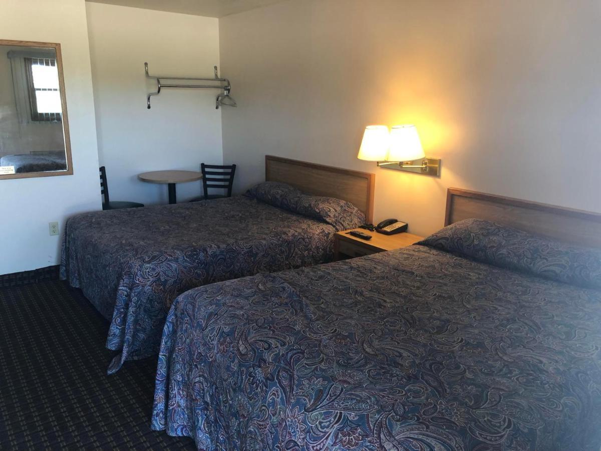 Exxon Quik Stop & Motel Wausaukee Kültér fotó